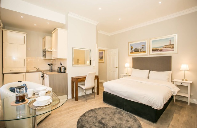 Grand Canal District Apartments