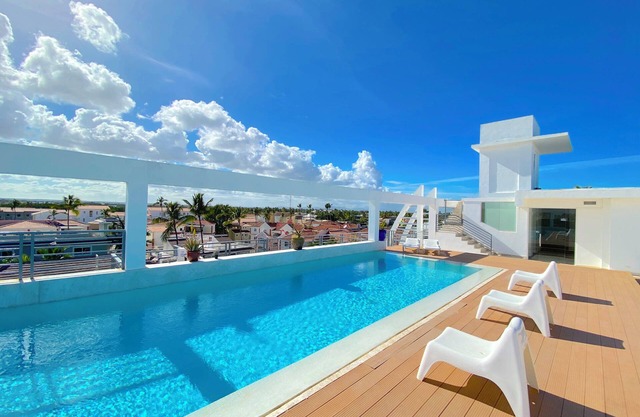 GRAND CARIBE SUITES playa LOS CORALES