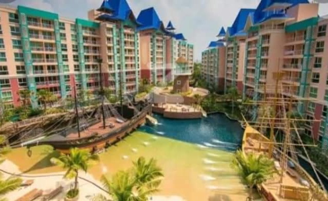 Grand Carribbean condominium
