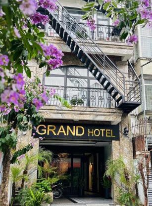 GRAND HOTEL Trịnh Văn Bô