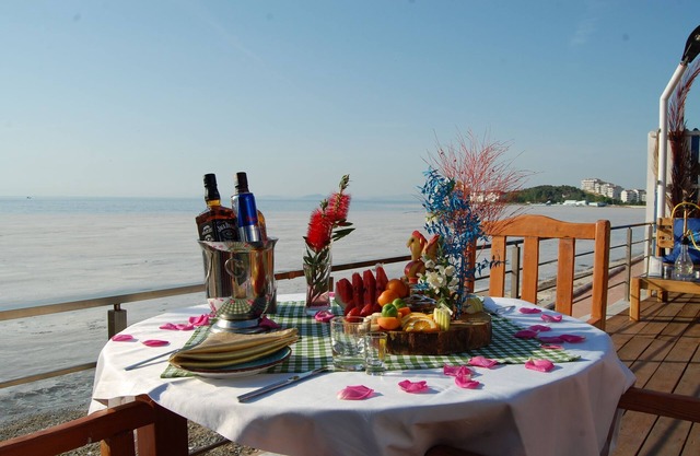 Grand Koru Otel Beach