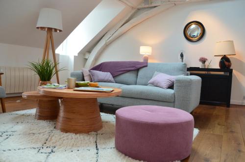Grand loft 110m Cœur historique Angers et parking privé Rare