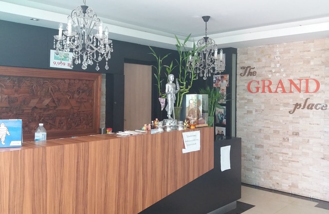 Grand Lopburi Hotel