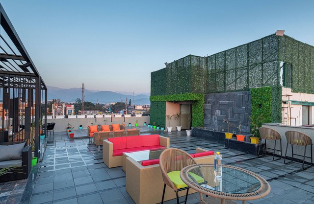 Grand Luxotica By DLS Hotels