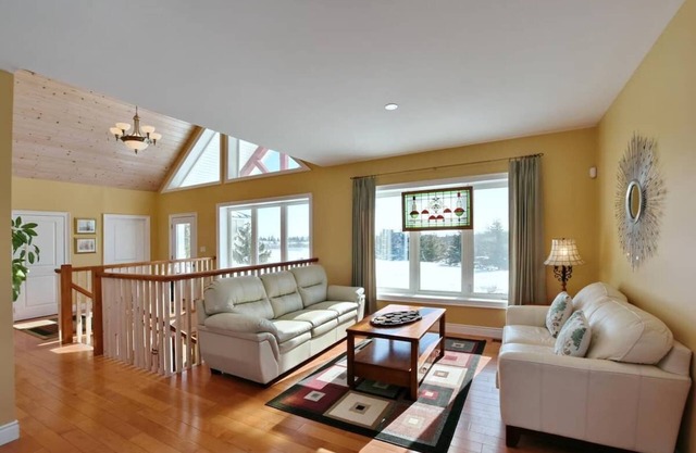 Grand Luxury Cottage by Blue Mountains with pool and hot tub