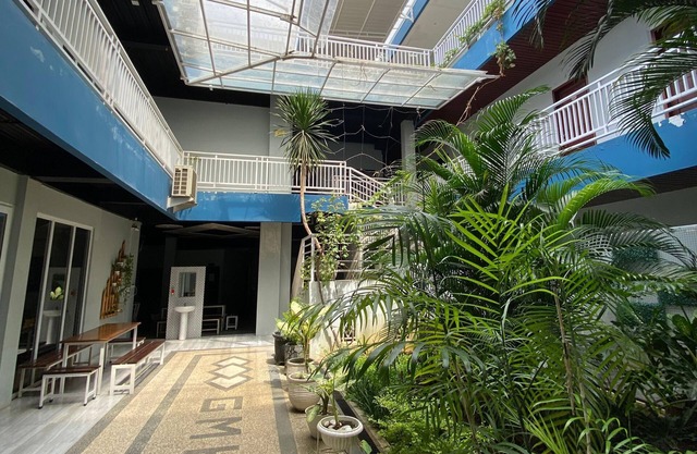Grand Mahoni Hotel