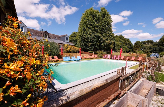 Maison "Grand Maman" con piscina compartida, terraza compartida y Wi-Fi