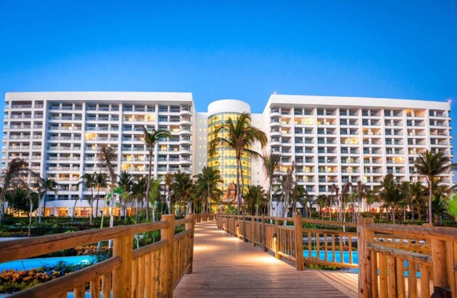 Grand Mayan at Vidanta Acapulco - 2 BR with private plunge pool on terrace
