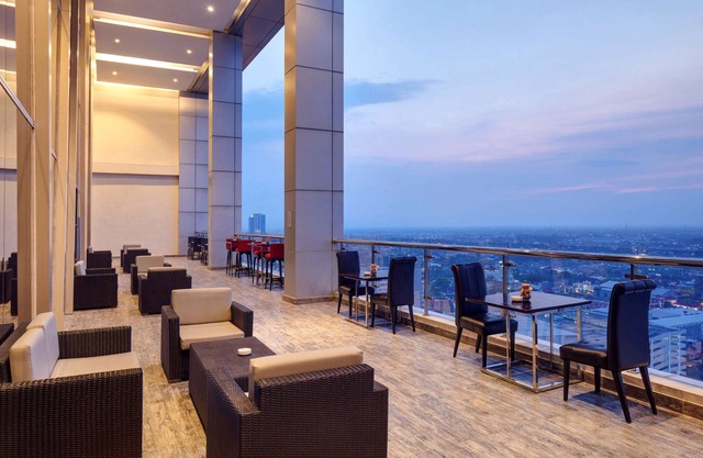 Grand Mercure Solo Baru