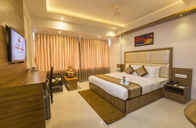 Grand Plaza Suites