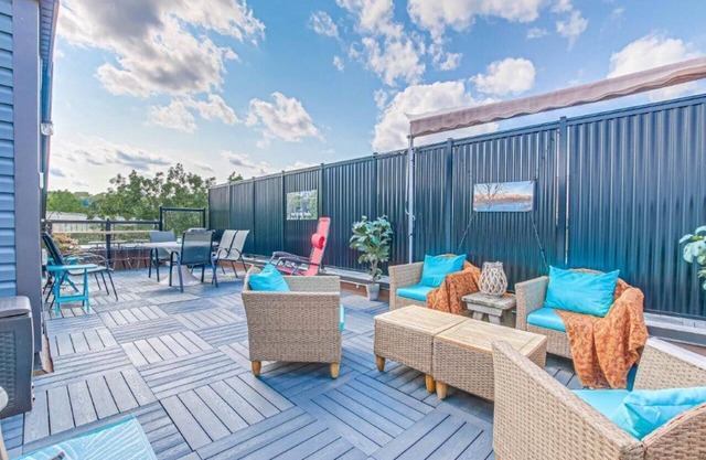 Grand River...Grand View executive condo Downtown Paris