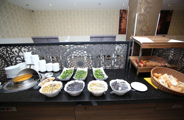 Grand Silay Hotel
