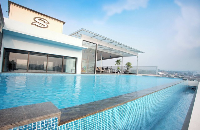 Grand Sovia Hotel
