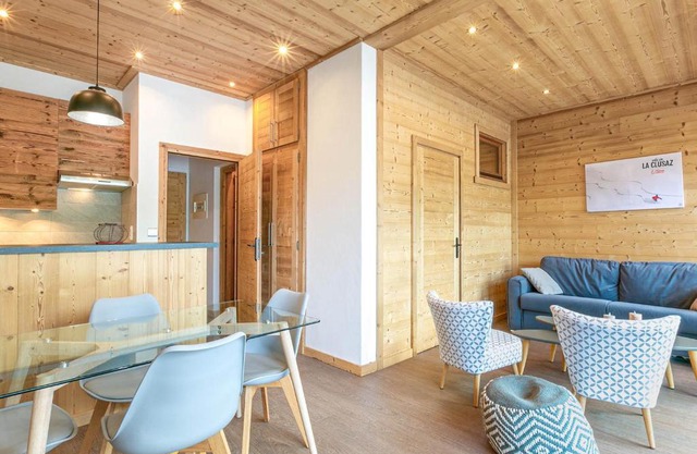 Grand Studio cabine, balcon, parking, centre La Clusaz - FR-1-437-85