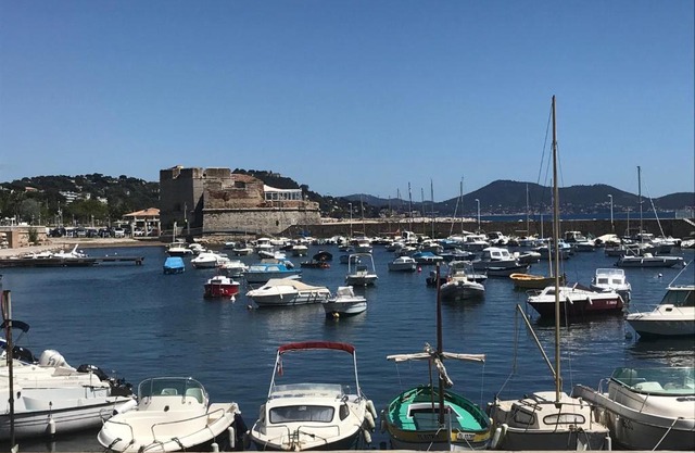 Grand T2 43m2 plages du Mourillon