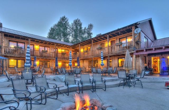 Grand View Mountain Lodge