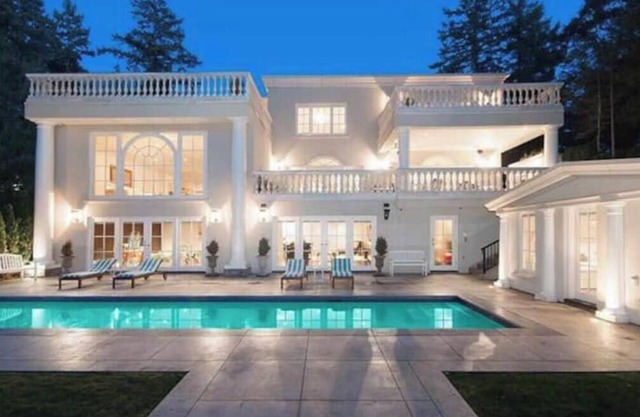Grand West Vancouver Mansion