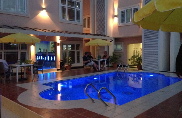 GrandBee Suites