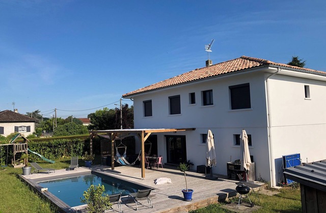 Grande Maison Avec Piscine