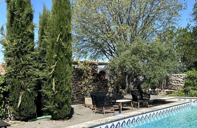 Grande Maison Familiale Avec Piscine Dans le Coeur du Village de Goult