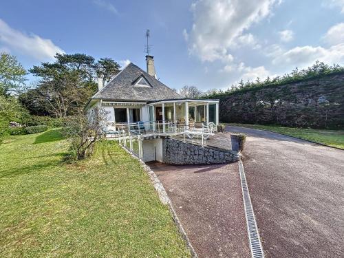 Grande Maison Familiale à 100m de la Plage - Jardin, Véranda, Wifi et Confort Moderne - FR-1-361-466