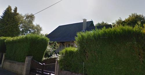 Grande maison rénovée avec jardin, idéale familles et professionnels