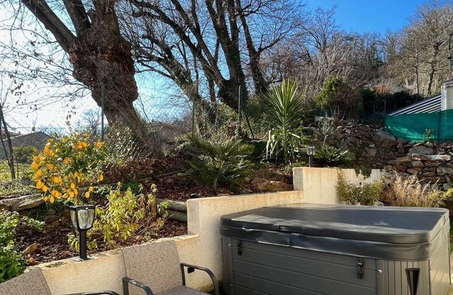 Grande Villa 4 Pers au Calme Avec Jacuzzi