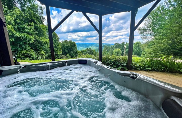 Mountain Mornings & Starry Nights - Your August Escape Awaits @ Grande Vue