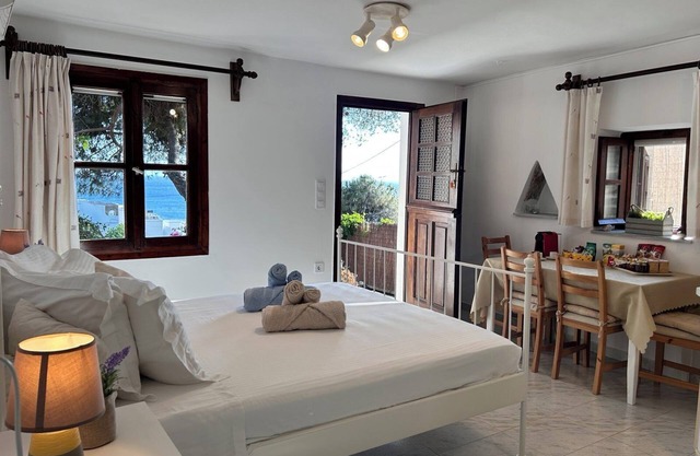 Grandpa Simos' Traditional Guest House (B)