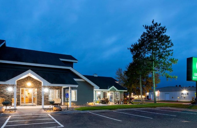 GrandStay Hotel & Suites