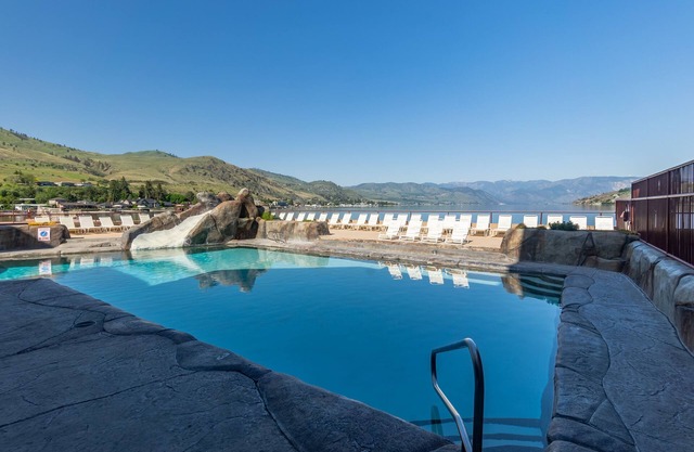 Grandview River View 645! Condominio de lujo frente al mar, con capacidad para 6!