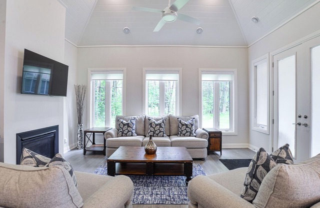 Granite Cottage (#17)