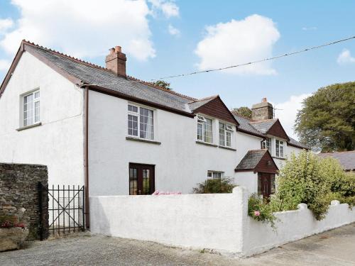 Granny Bond's Farmhouse