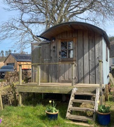 Granny’s Hut