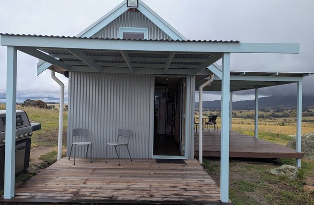 Granum - A unique tiny cabin on farmland