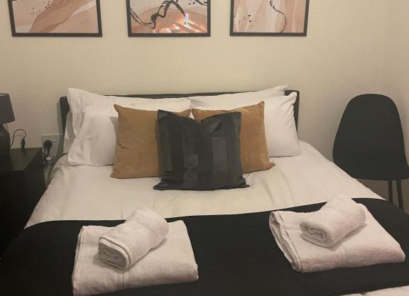 Great 1Bed 10 mins from East Croydon with Free WiFi