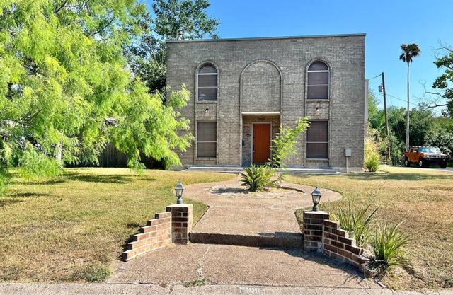 Great 2 Story Home in Harlingen, Texas