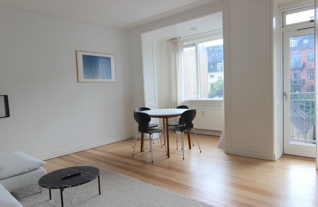 Great and spacious 1-bed w/ - 257