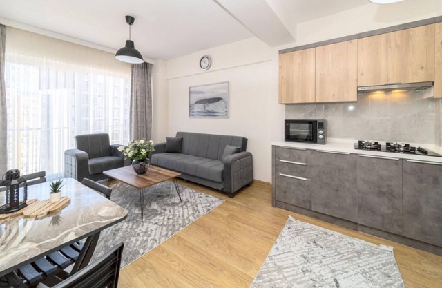 Great Flat with Shared Pool in Kepez
