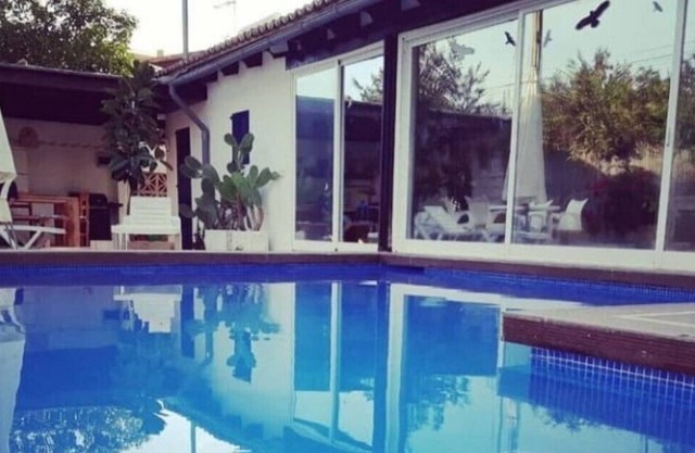 Great vacation home close to the beach with private, heated pool