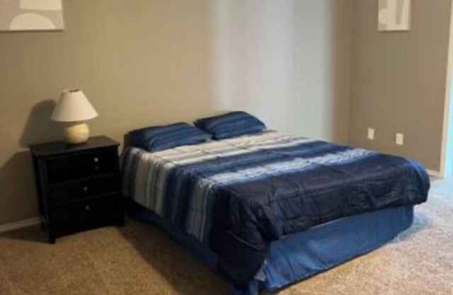 Great home near the Heart of Harlingen Nearly 3000sqft