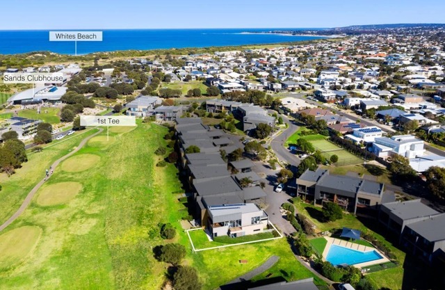 Great Location and views of the famous The Sands Golf Course- 5min walk to beach
