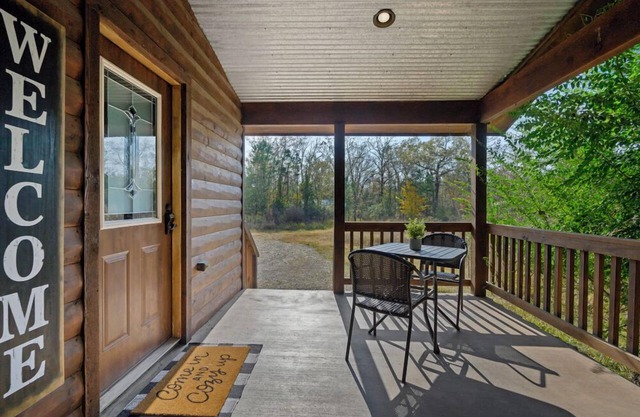 Great Location-Hot Tub