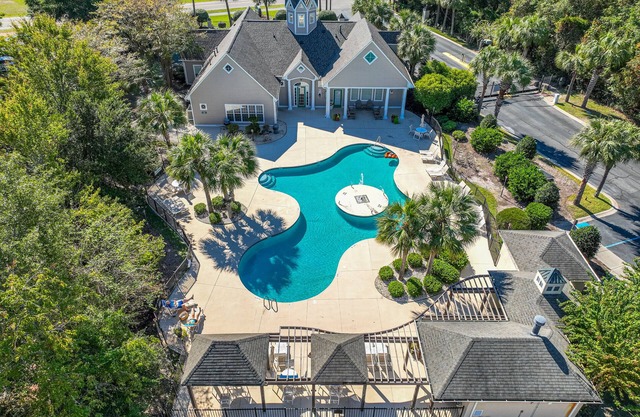 Great Location minutes from Golfing & the Beach!