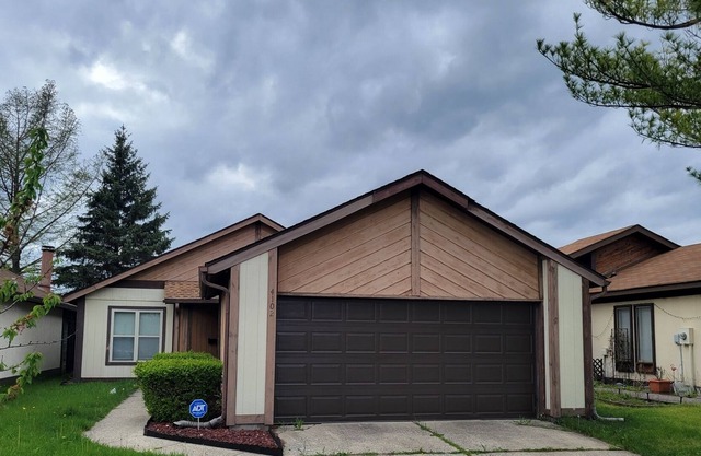 Great luxury condo- close to highway, downtown, airport and more!