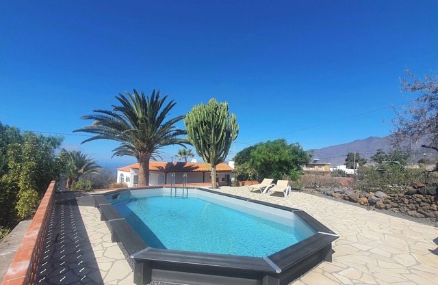 Gran casa tranquila para 4 personas con gran jardín privado