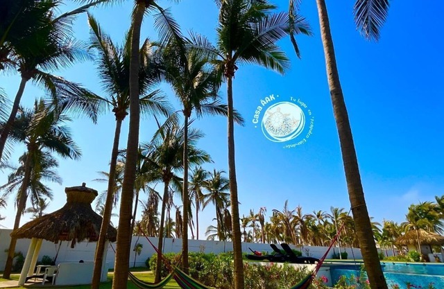 Modern AAK house, pool and private beach club (5min)