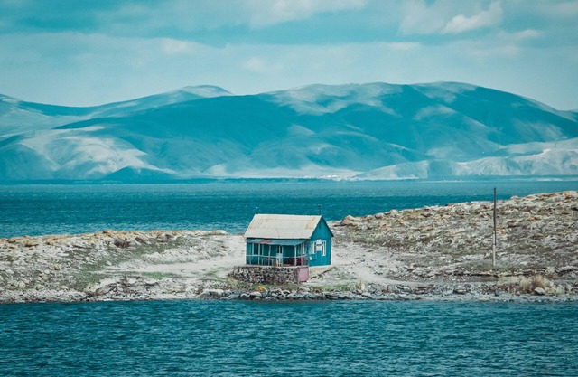 Great value with access to Denver and the scenic Rocky Mountains