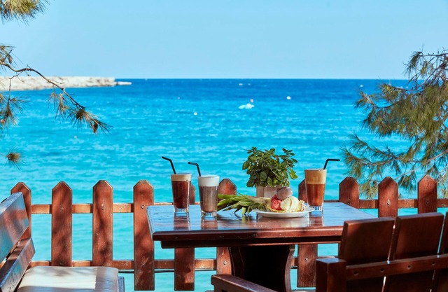 Grecian Park Hotel