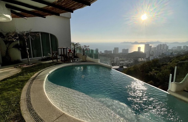 Villa estilo Grecia con impresiónate vista